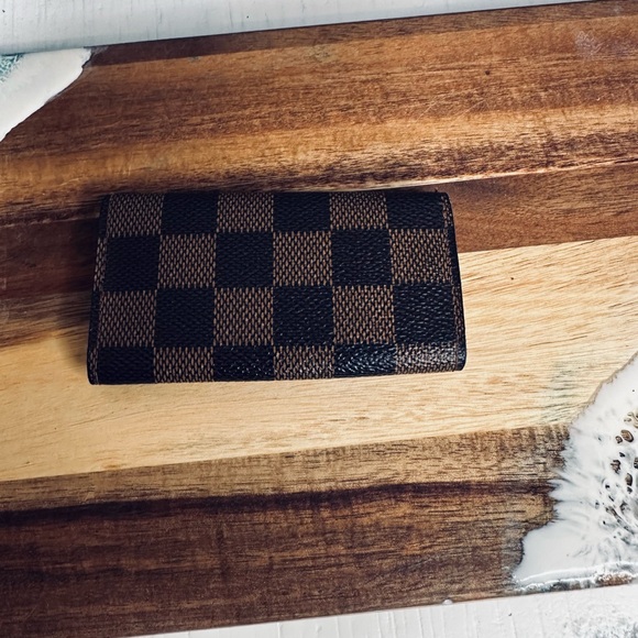 Damier Louis Vuitton Brown and Black Checkered Wallet - Picture 2 of 4